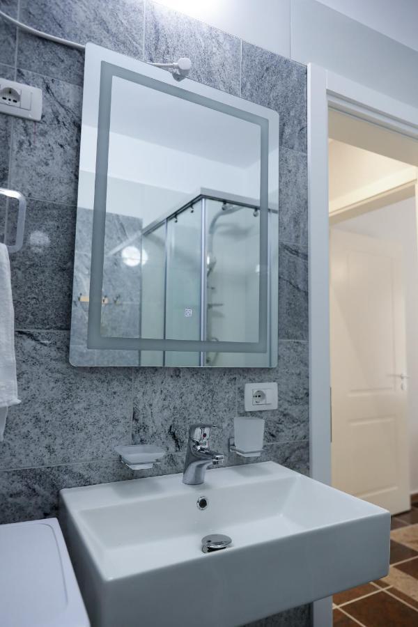 Fishta Apartments Q5 35 Велипойе Экстерьер фото